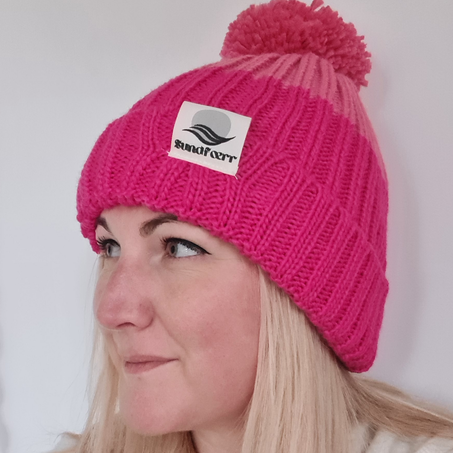 Elements Pink/Rose Bobble Hat